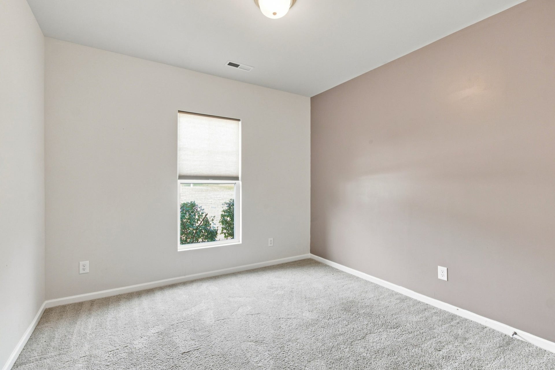 2924 Eckersley Dr, Murfreesboro, TN 37128 2924 Eckersley Dr, Murfreesboro, TN 37128