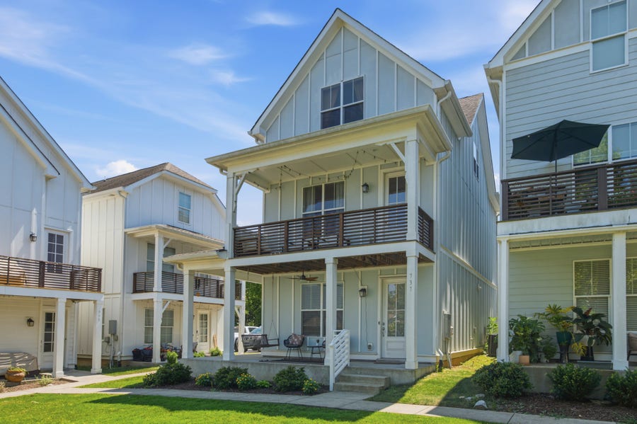 Property photo for 737 Cottage Park Dr, Nashville, TN
