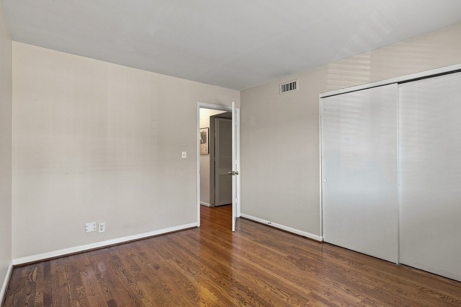 1900 Richard Jones Rd, #N3, Nashville, TN 37215 1900 Richard Jones Rd, #N3, Nashville, TN 37215