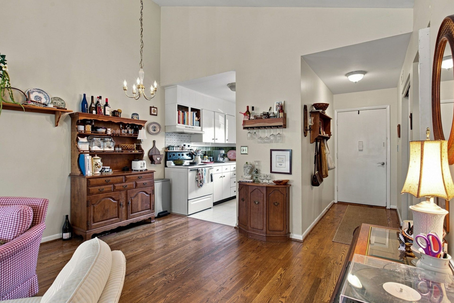1900 Richard Jones Rd, #N3, Nashville, TN 37215 The Kitchen is tucked away off the Living/Dining Area