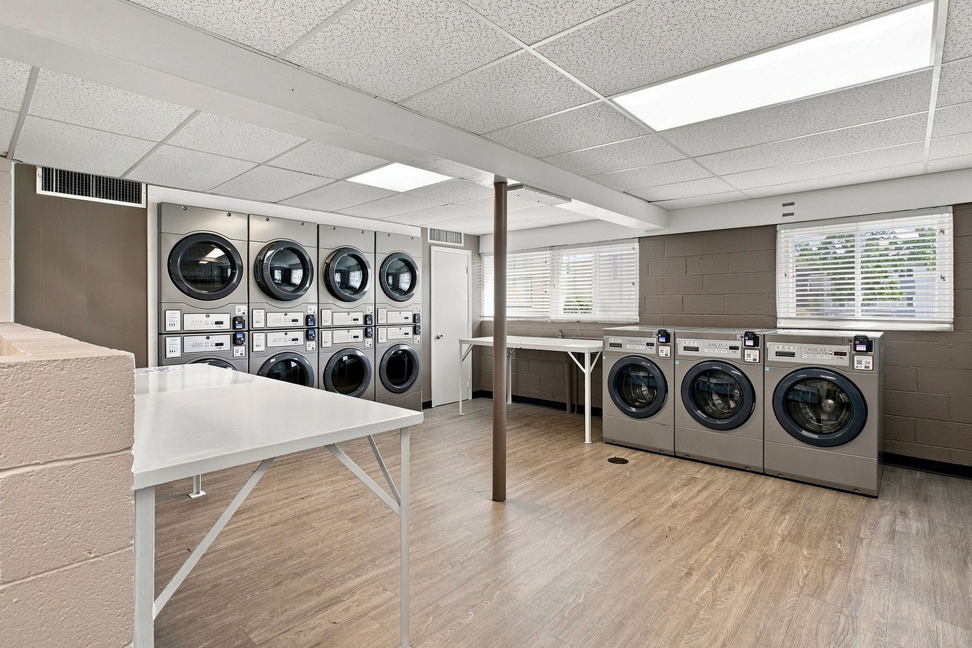 1900 Richard Jones Rd, #N3, Nashville, TN 37215 The laundry facility is in the building directly across from the unit. Plenty of machines