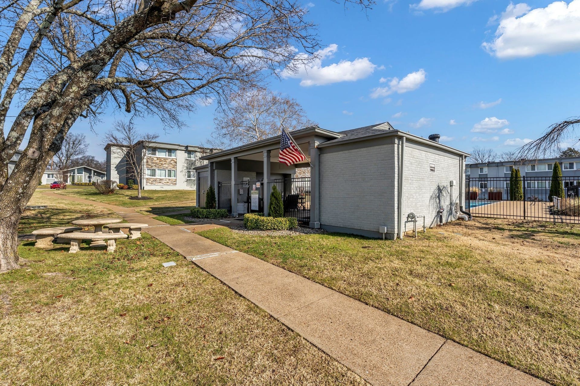 1900 Richard Jones Rd, #N3, Nashville, TN 37215 The community also has a pool!