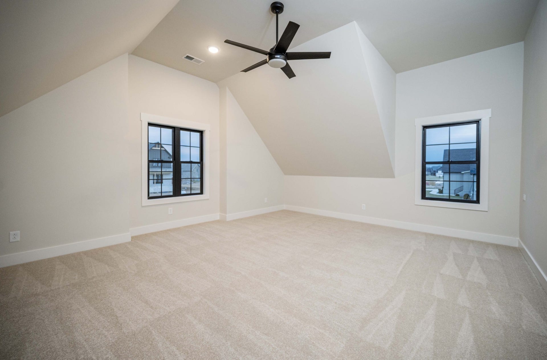 2829 Canfield Dr, Murfreesboro, TN 37128 2829 Canfield Dr, Murfreesboro, TN 37128