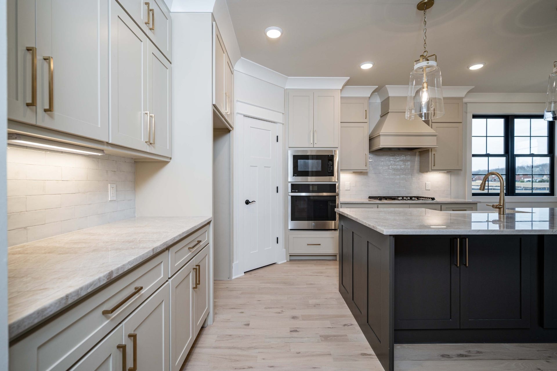 2829 Canfield Dr, Murfreesboro, TN 37128 2829 Canfield Dr, Murfreesboro, TN 37128