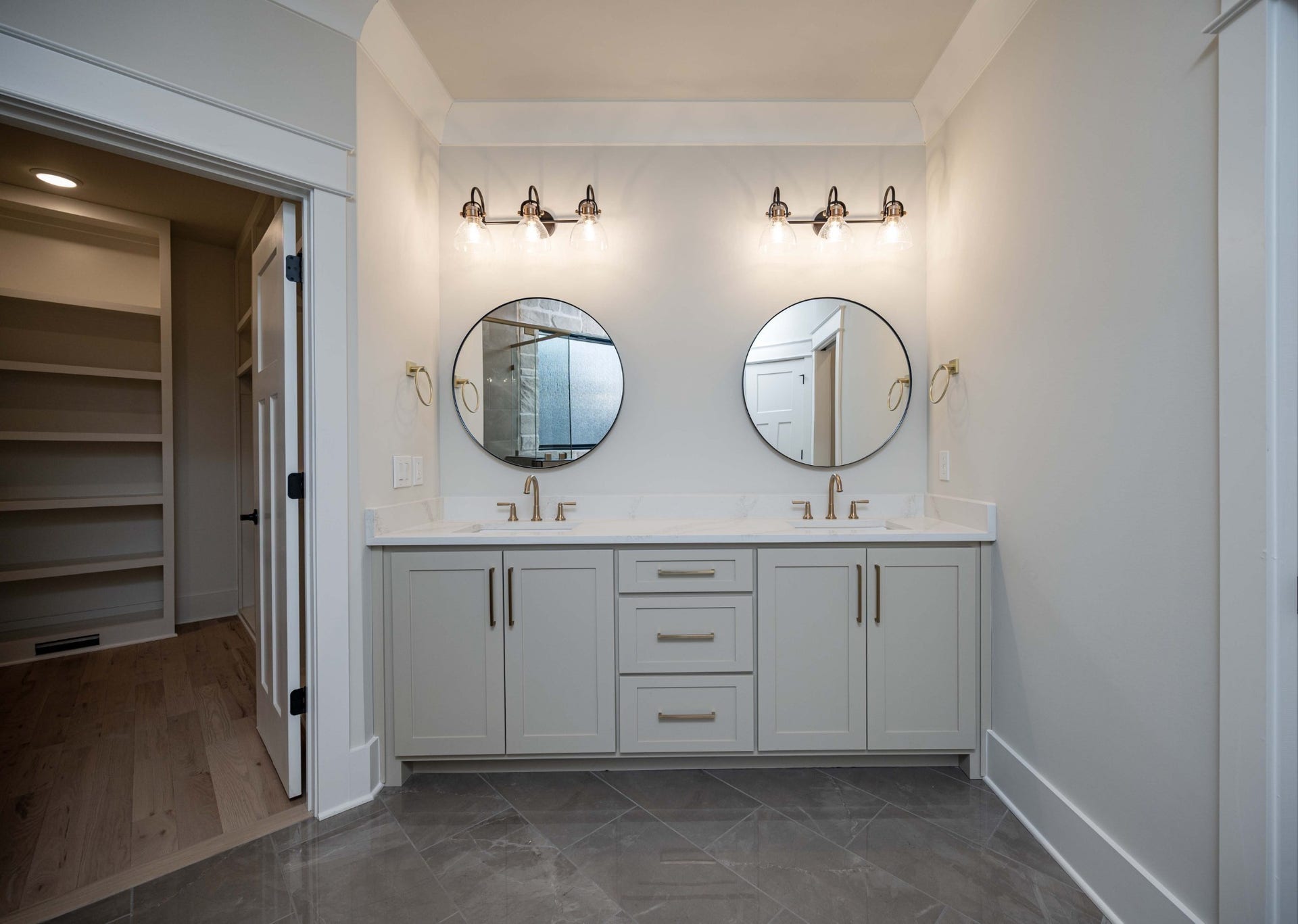 2829 Canfield Dr, Murfreesboro, TN 37128 2829 Canfield Dr, Murfreesboro, TN 37128