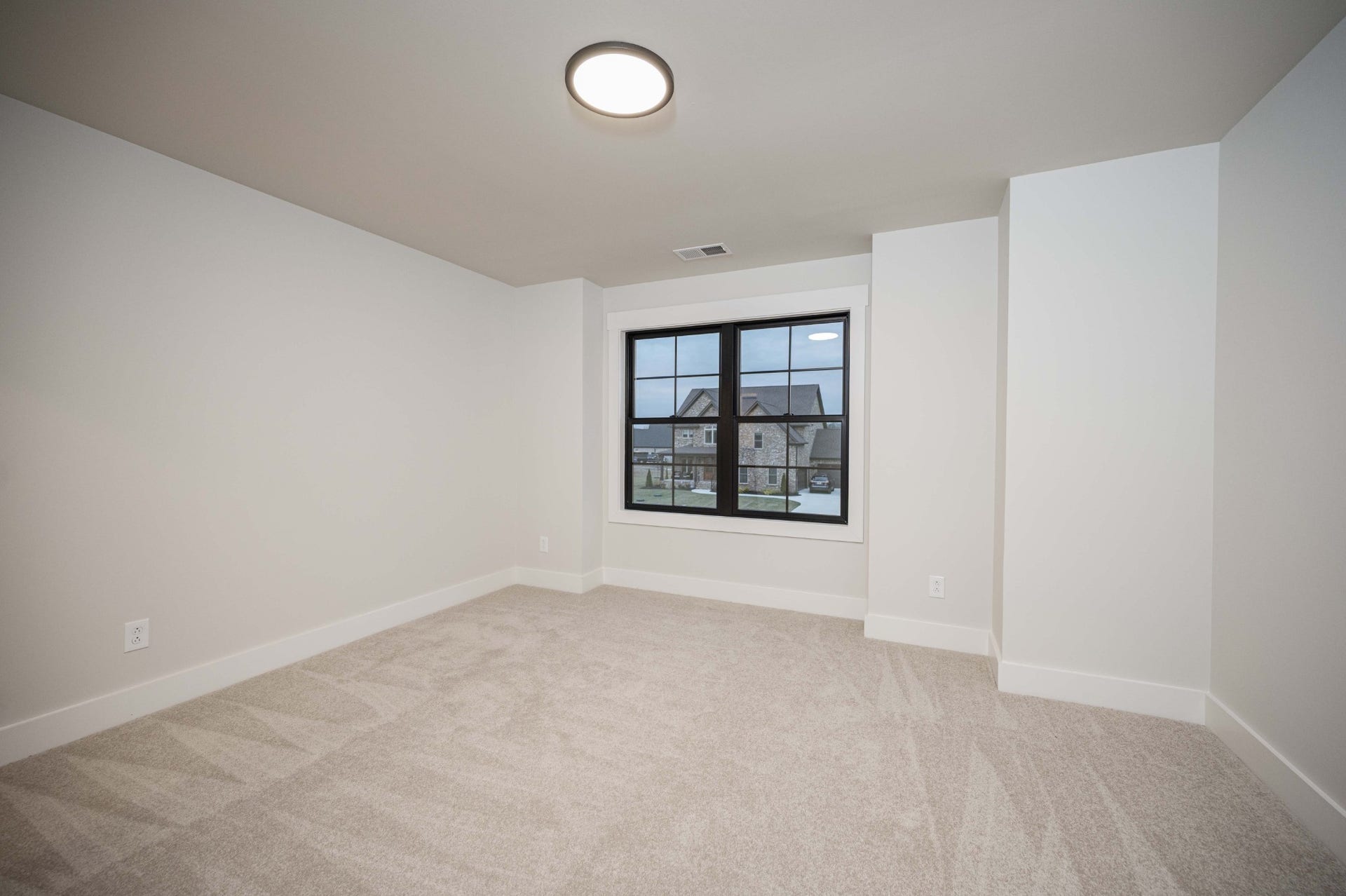 2829 Canfield Dr, Murfreesboro, TN 37128 2829 Canfield Dr, Murfreesboro, TN 37128