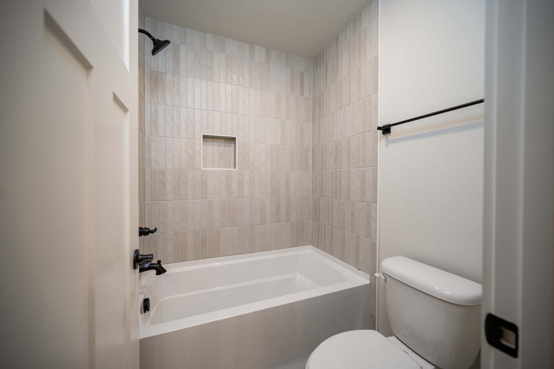 2829 Canfield Dr, Murfreesboro, TN 37128 2829 Canfield Dr, Murfreesboro, TN 37128