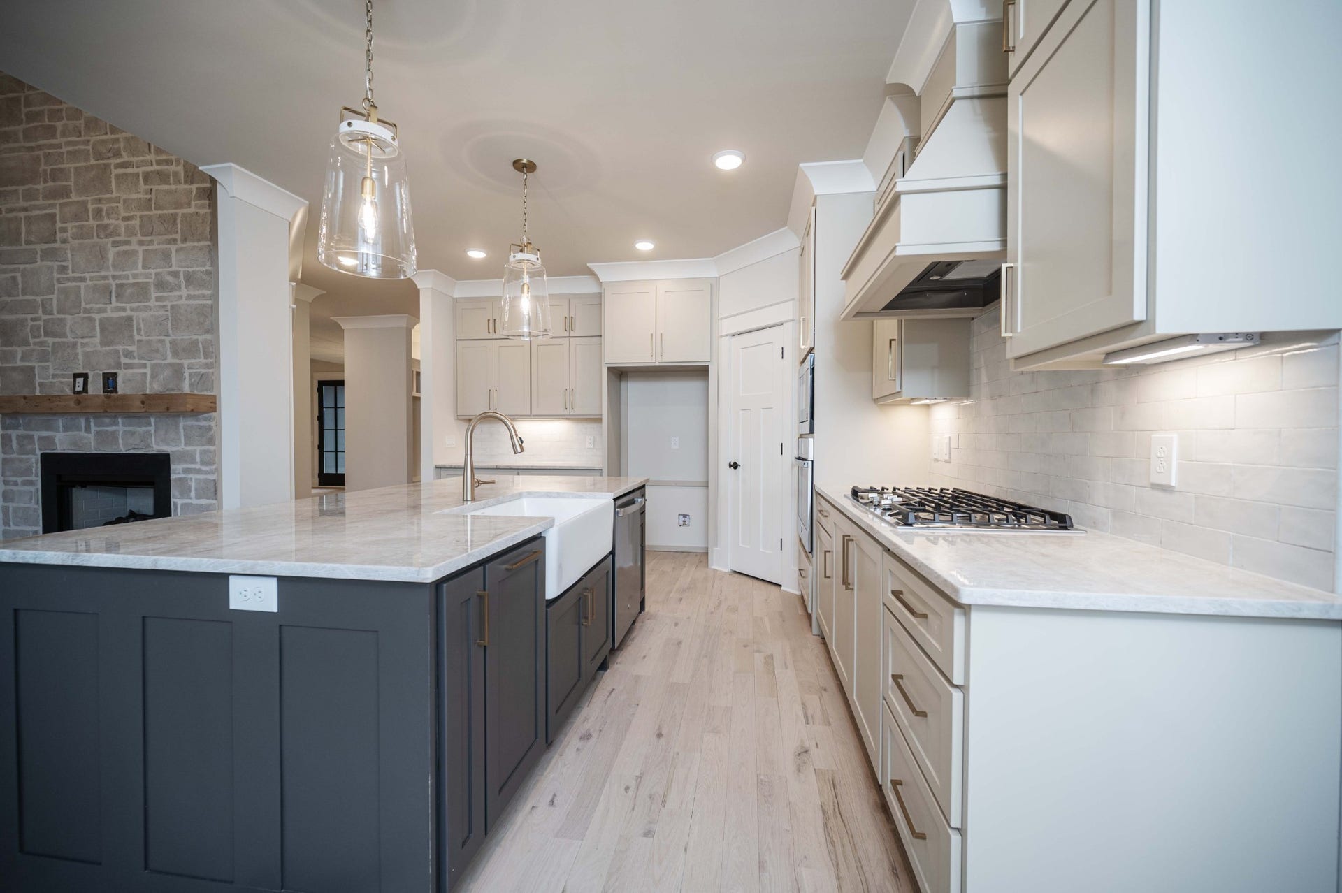 2829 Canfield Dr, Murfreesboro, TN 37128 2829 Canfield Dr, Murfreesboro, TN 37128