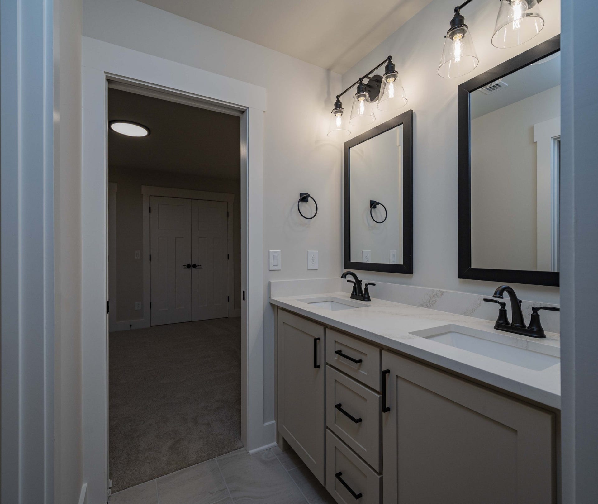 2829 Canfield Dr, Murfreesboro, TN 37128 2829 Canfield Dr, Murfreesboro, TN 37128