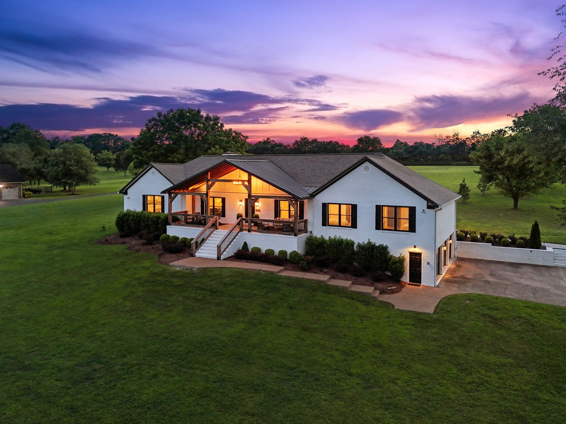 1930 Rock Springs Rd, Columbia, TN 38401 1930 Rock Springs Rd, Columbia, TN 38401