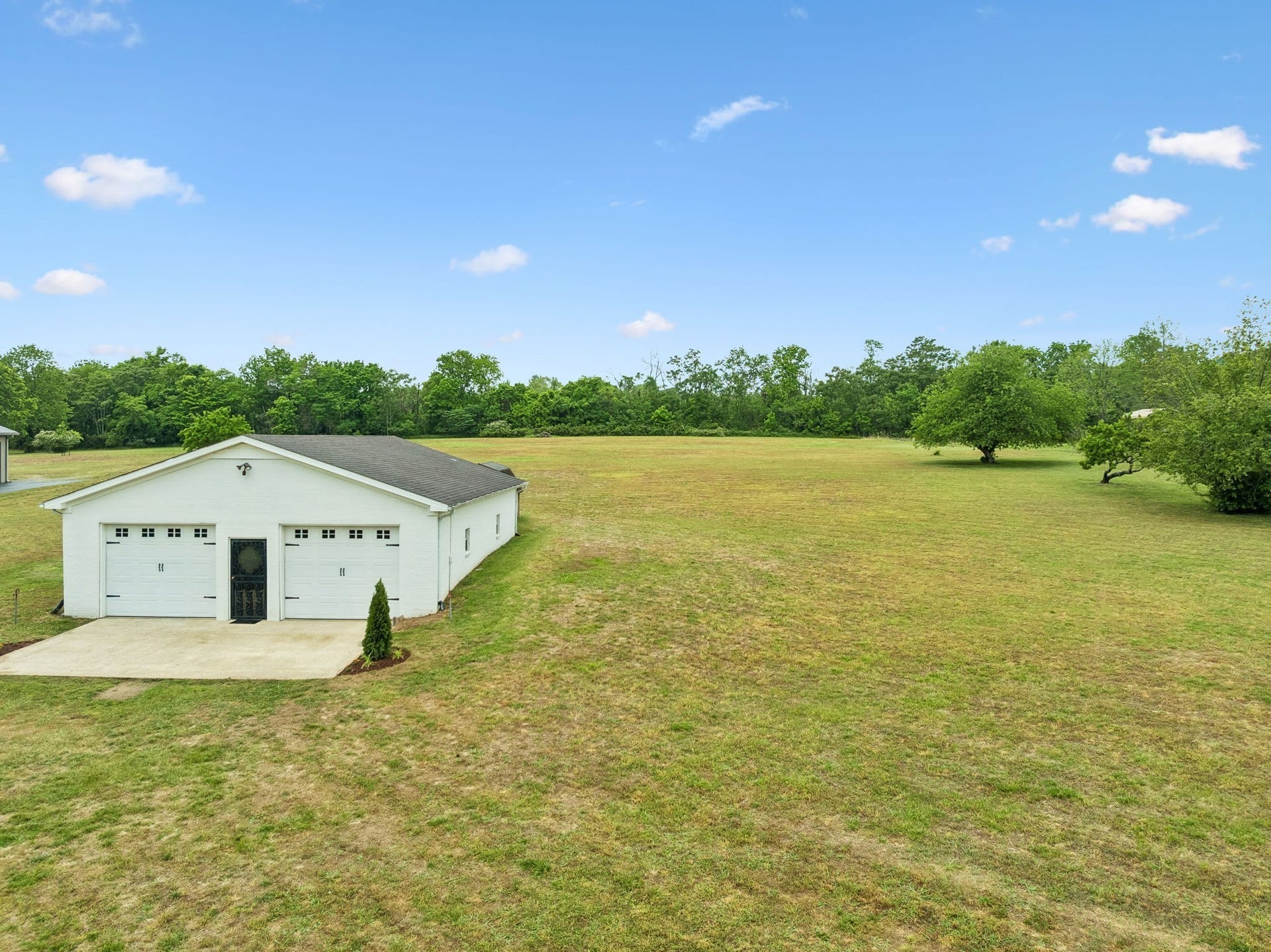 1930 Rock Springs Rd, Columbia, TN 38401 1930 Rock Springs Rd, Columbia, TN 38401