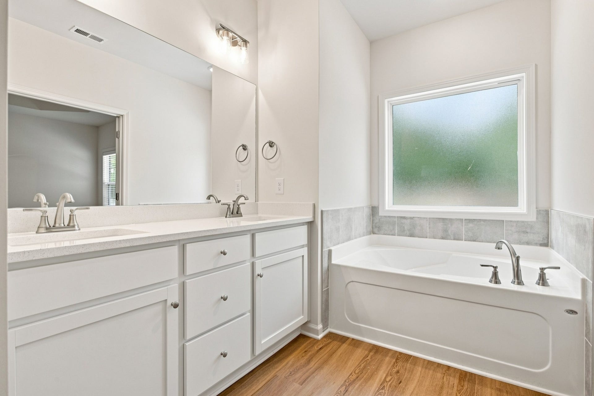 124 Centennial Lane, Columbia, TN 38401 124 Centennial Lane, Columbia, TN 38401
