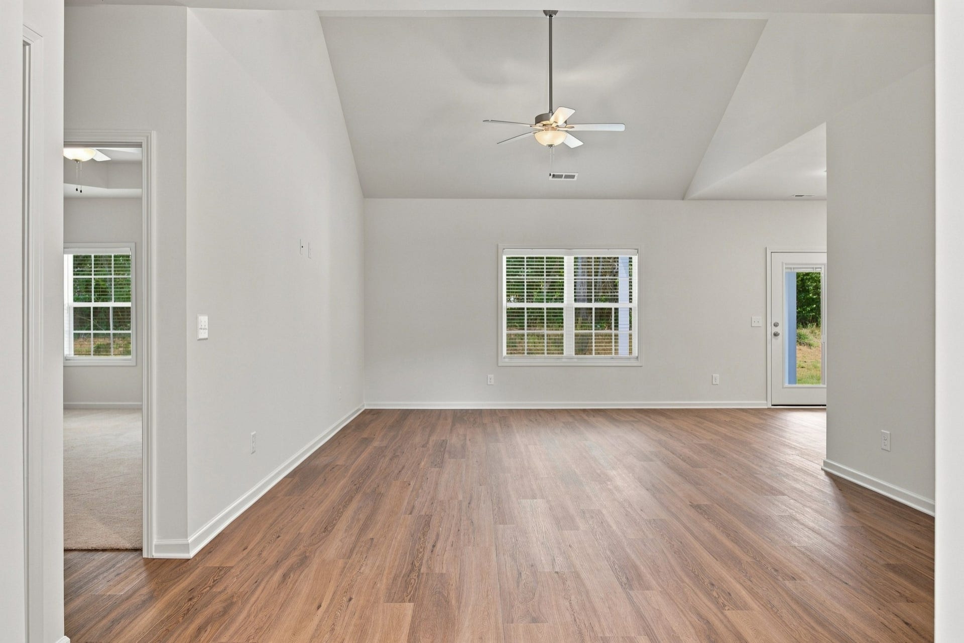 124 Centennial Lane, Columbia, TN 38401 124 Centennial Lane, Columbia, TN 38401