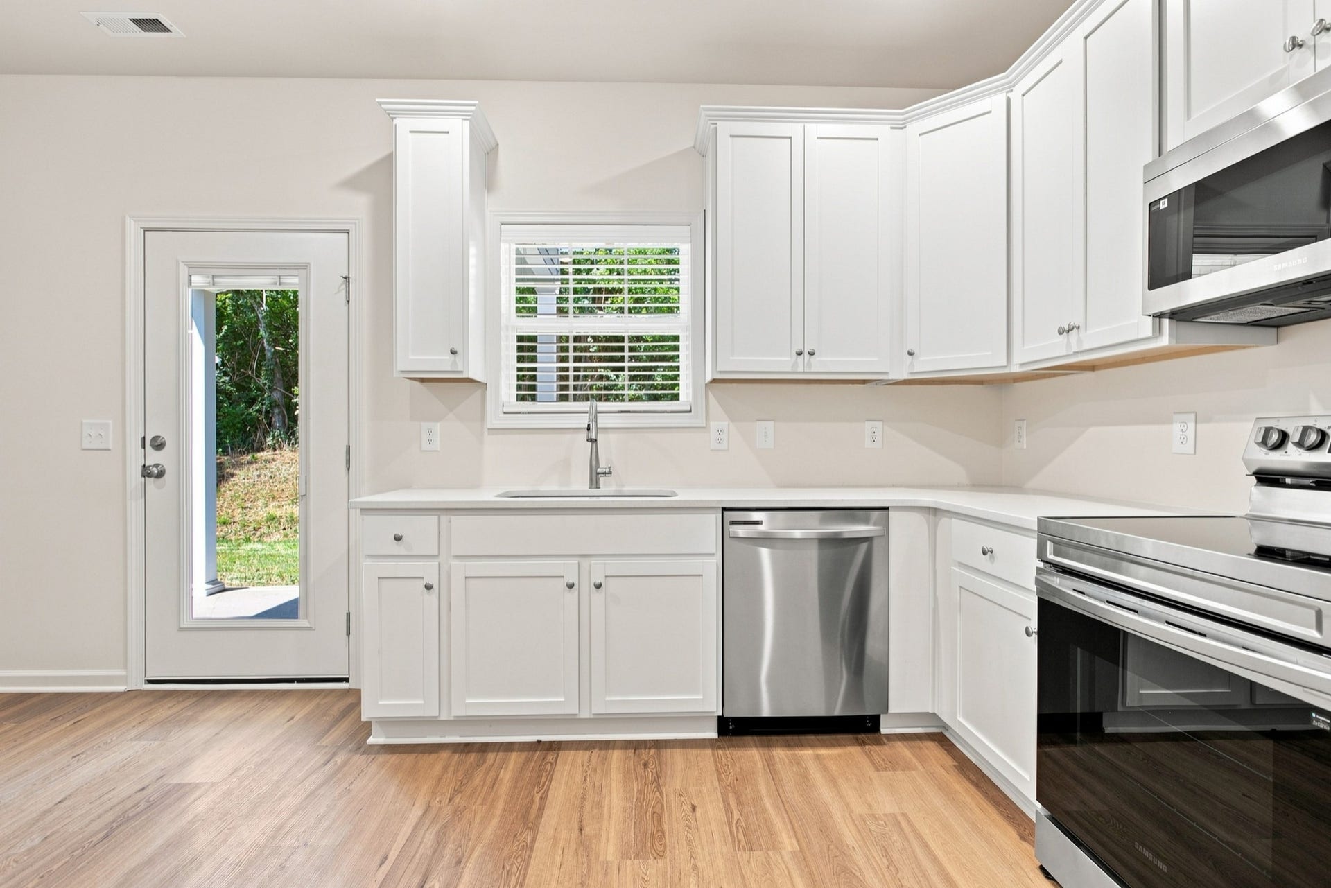 124 Centennial Lane, Columbia, TN 38401 124 Centennial Lane, Columbia, TN 38401
