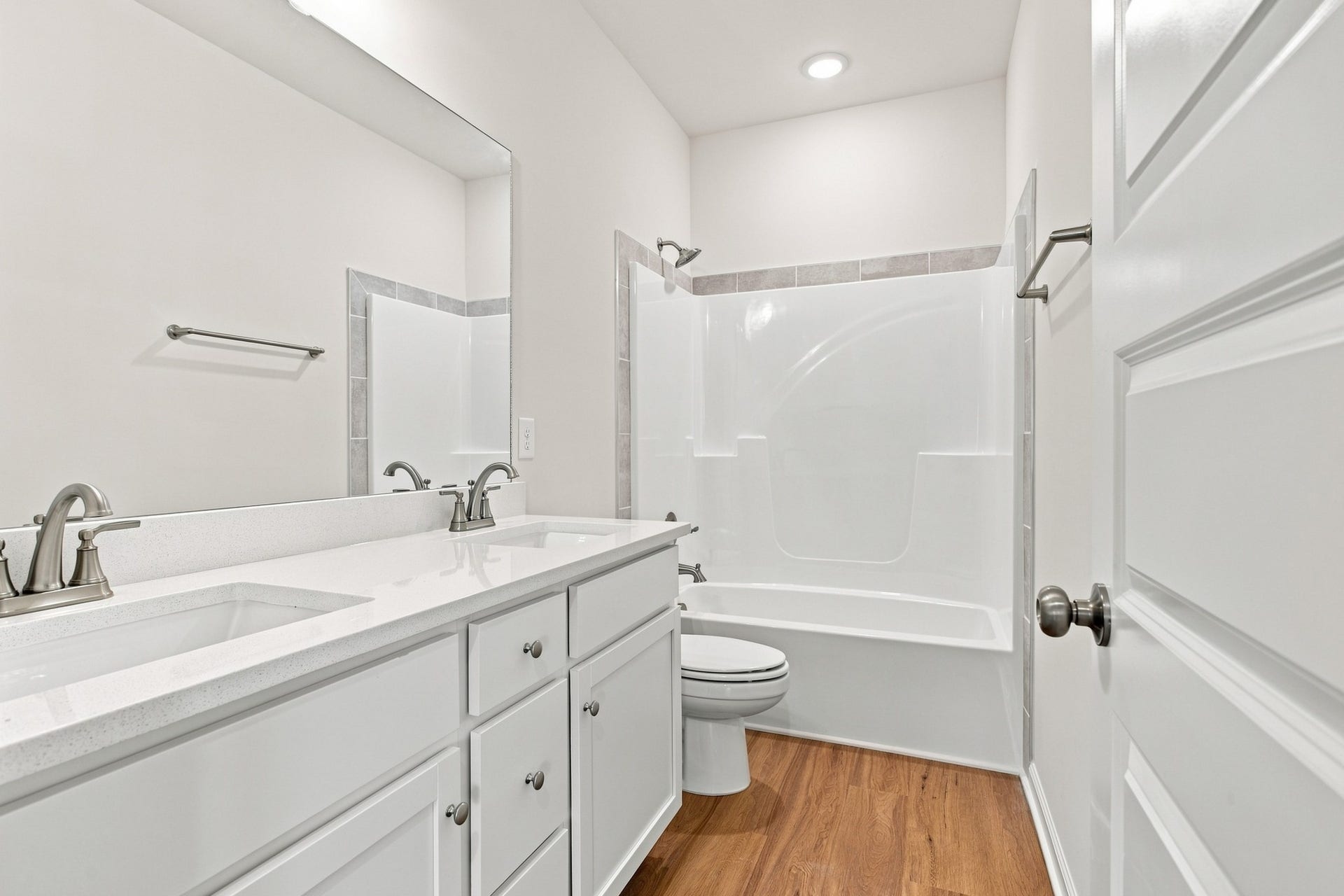 124 Centennial Lane, Columbia, TN 38401 124 Centennial Lane, Columbia, TN 38401