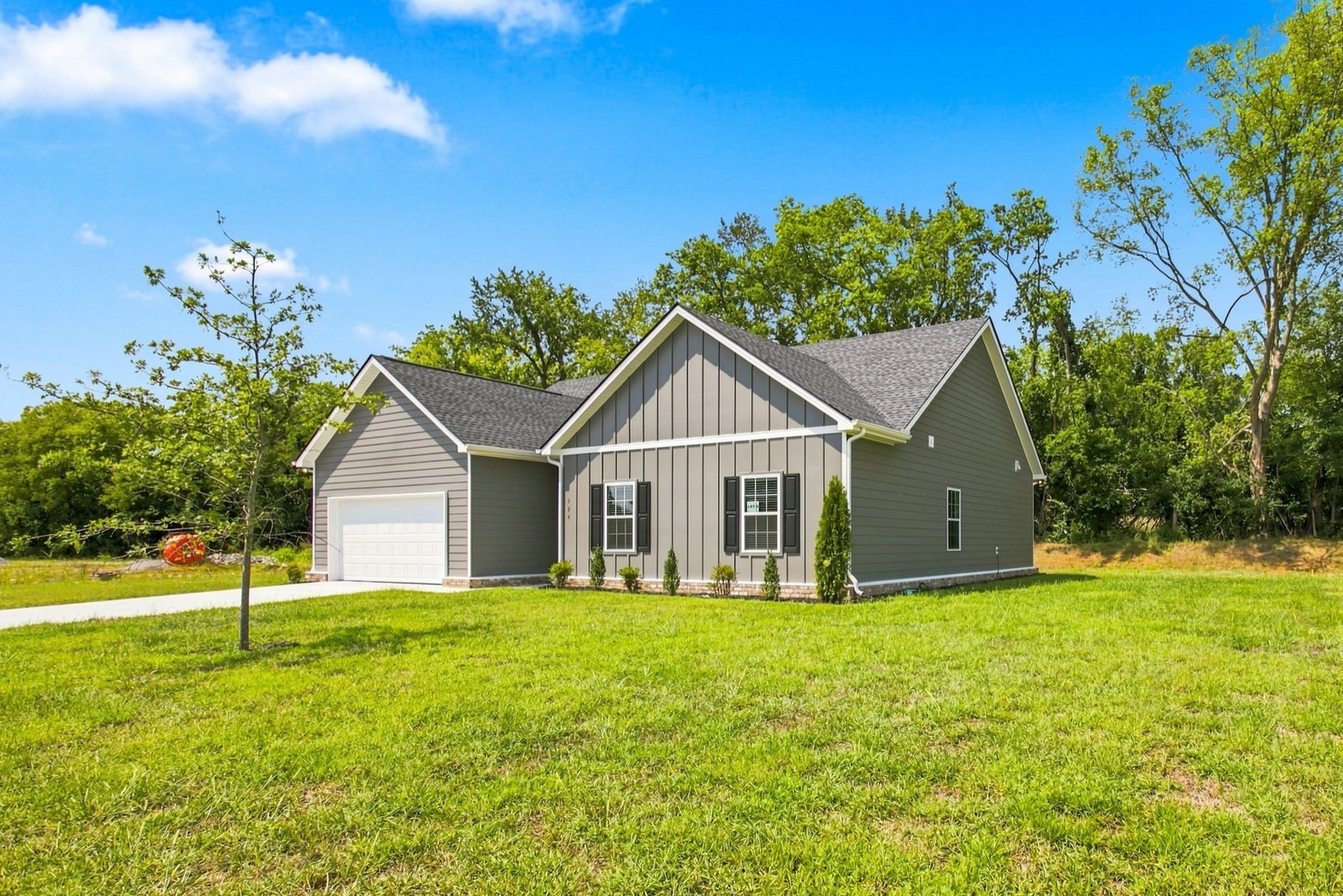 124 Centennial Lane, Columbia, TN 38401 124 Centennial Lane, Columbia, TN 38401