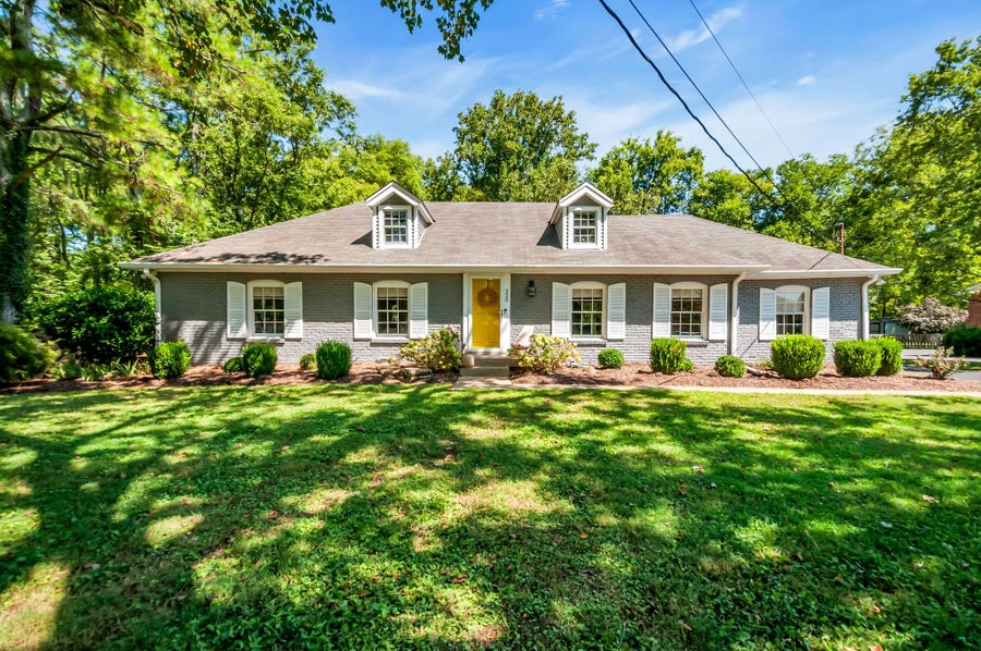 Property photo for 220 Stable Rd, Franklin, TN