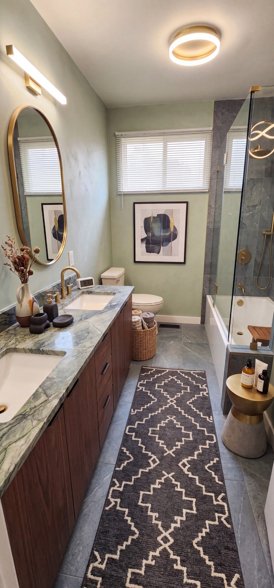 4321 Setters Rd, Nashville, TN 37218 Secondary Bathroom - Virtually Enhanced