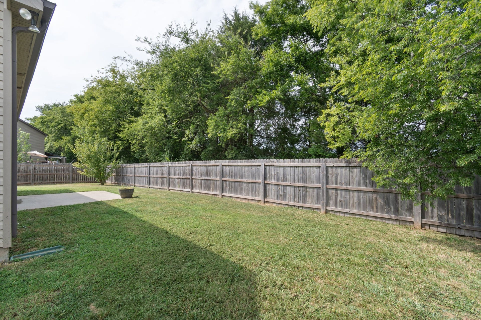 1504 Halverson Dr, Murfreesboro, TN 37128 House backs up to private farmland. No neighbors behind you!