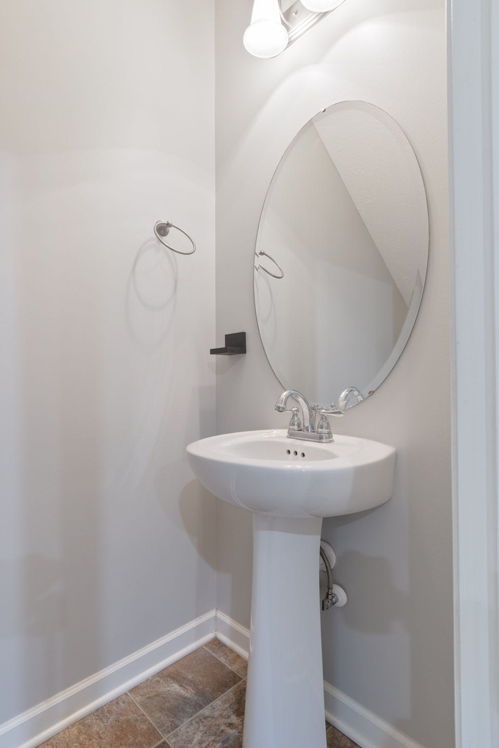 1504 Halverson Dr, Murfreesboro, TN 37128 Powder bath located on main floor