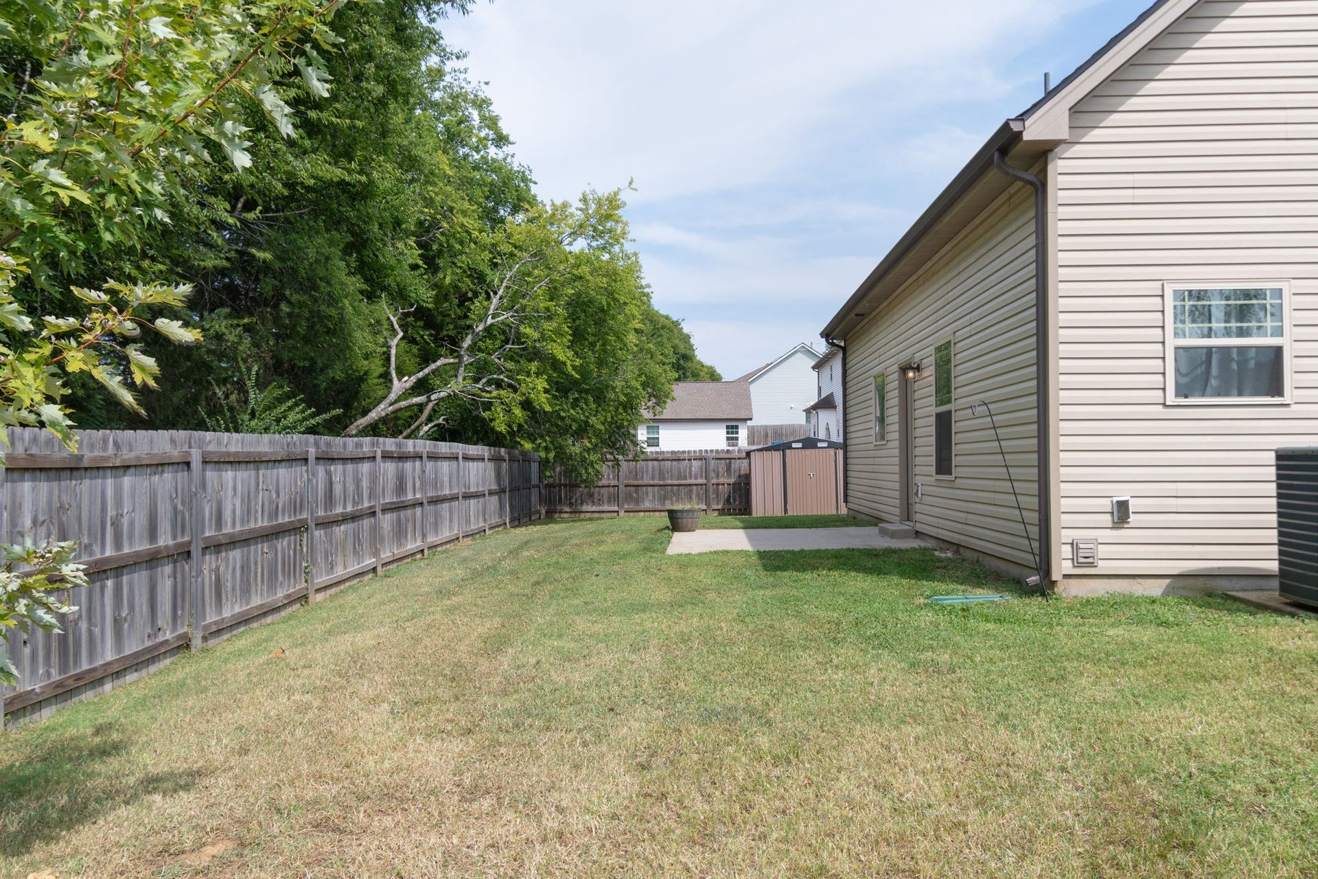 1504 Halverson Dr, Murfreesboro, TN 37128 Large fenced backyard