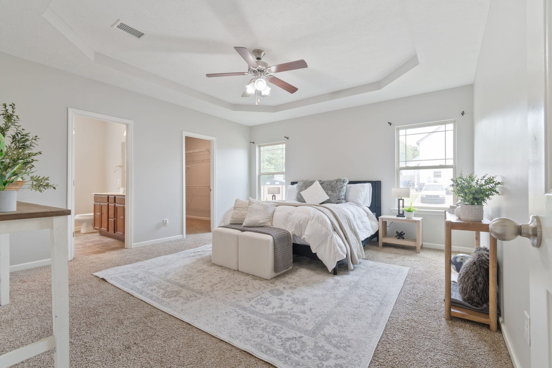 1504 Halverson Dr, Murfreesboro, TN 37128 Primary bedroom suite on main floor