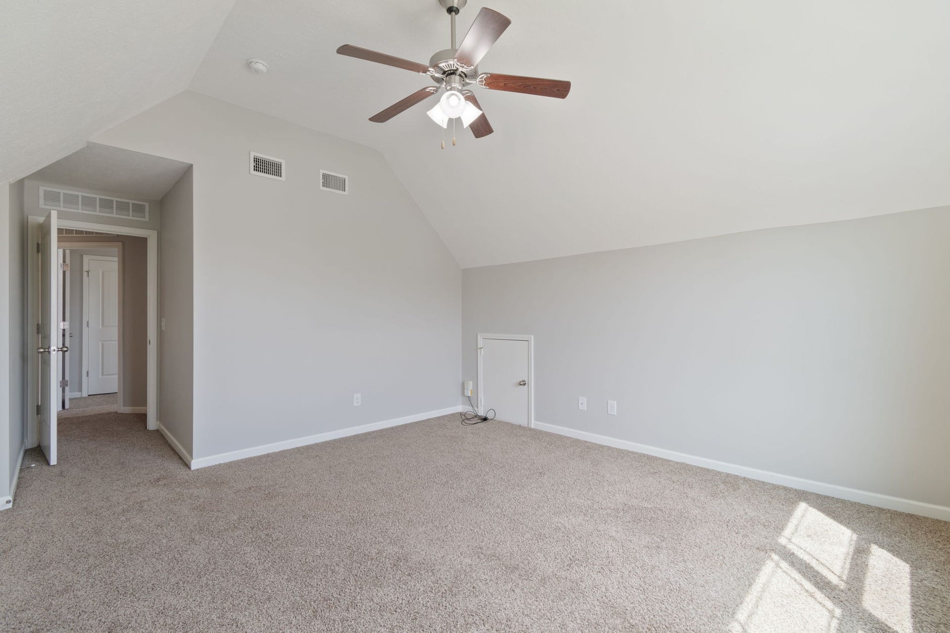 1504 Halverson Dr, Murfreesboro, TN 37128 Bonus Room