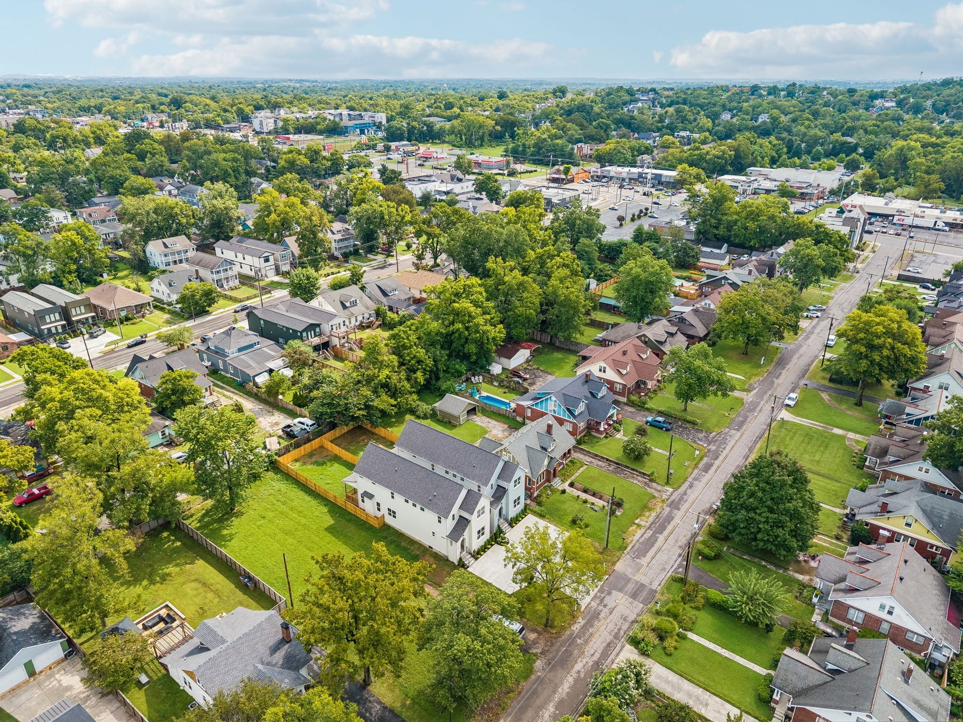 1007B Fairwin Ave, Nashville, TN 37216 1007B Fairwin Ave, Nashville, TN 37216