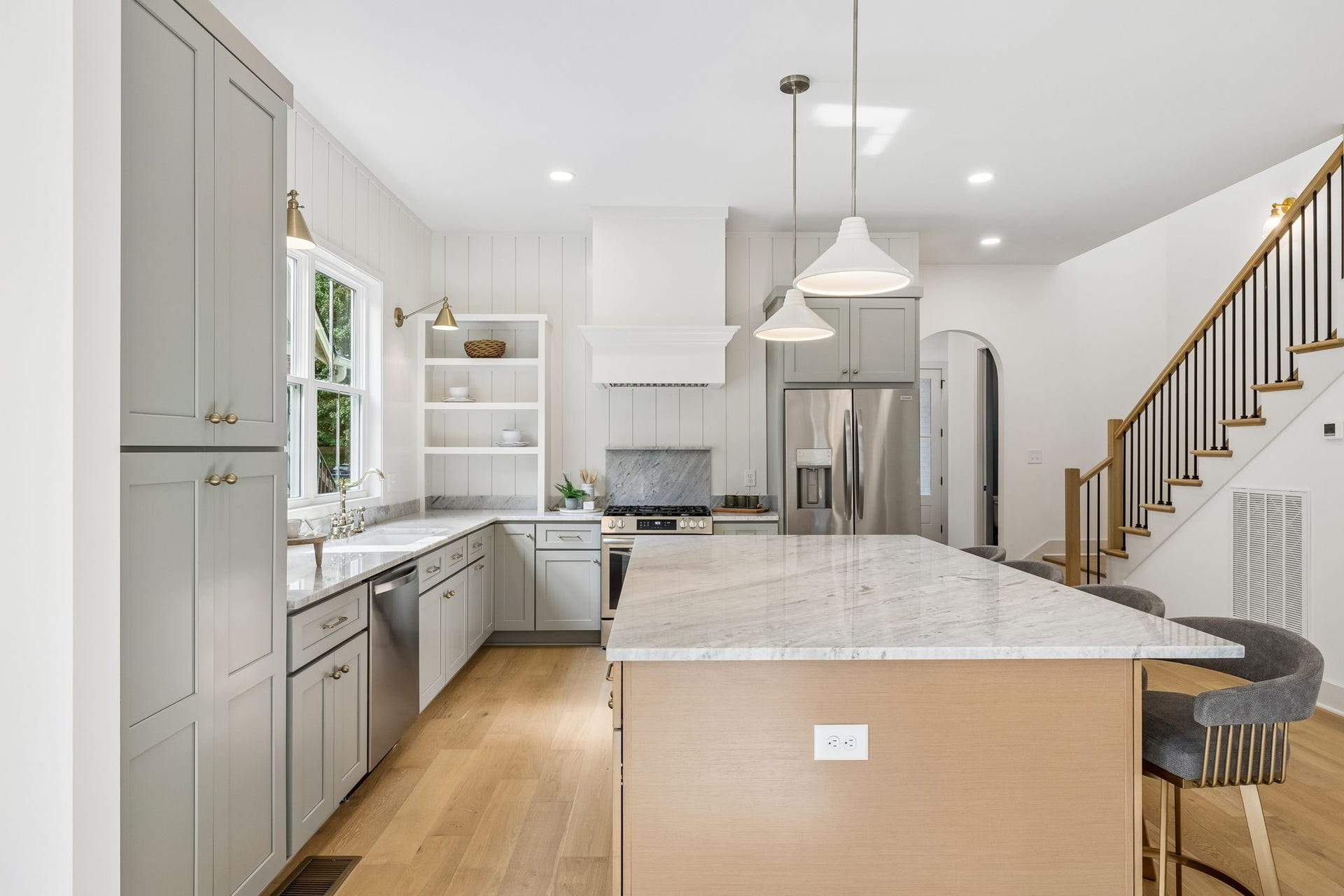 1007B Fairwin Ave, Nashville, TN 37216 1007B Fairwin Ave, Nashville, TN 37216