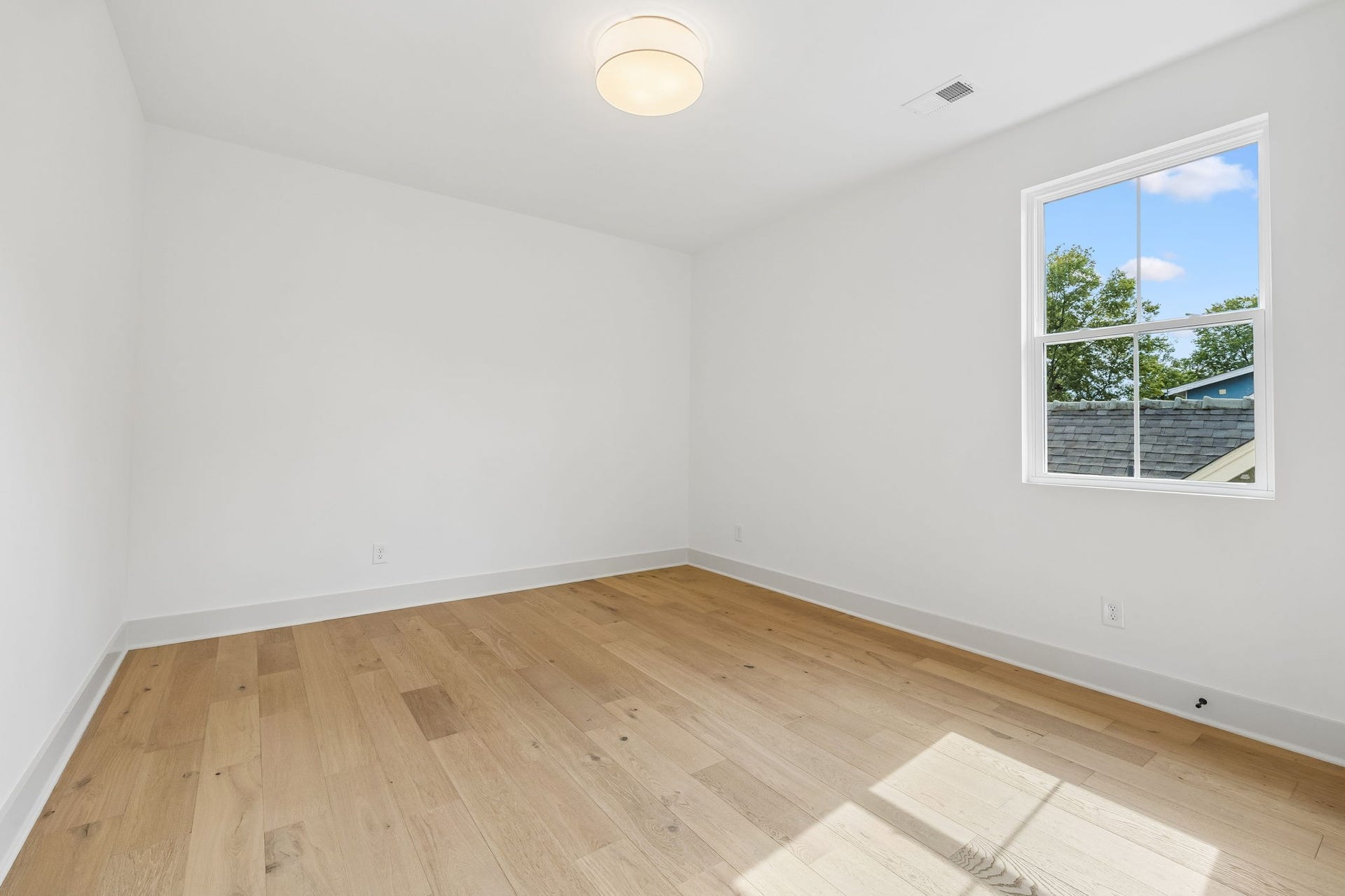 1007B Fairwin Ave, Nashville, TN 37216 1007B Fairwin Ave, Nashville, TN 37216