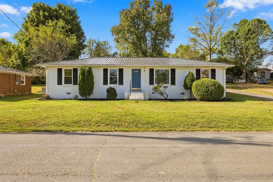 Property photo for 529 McFerrin St, Woodbury, TN