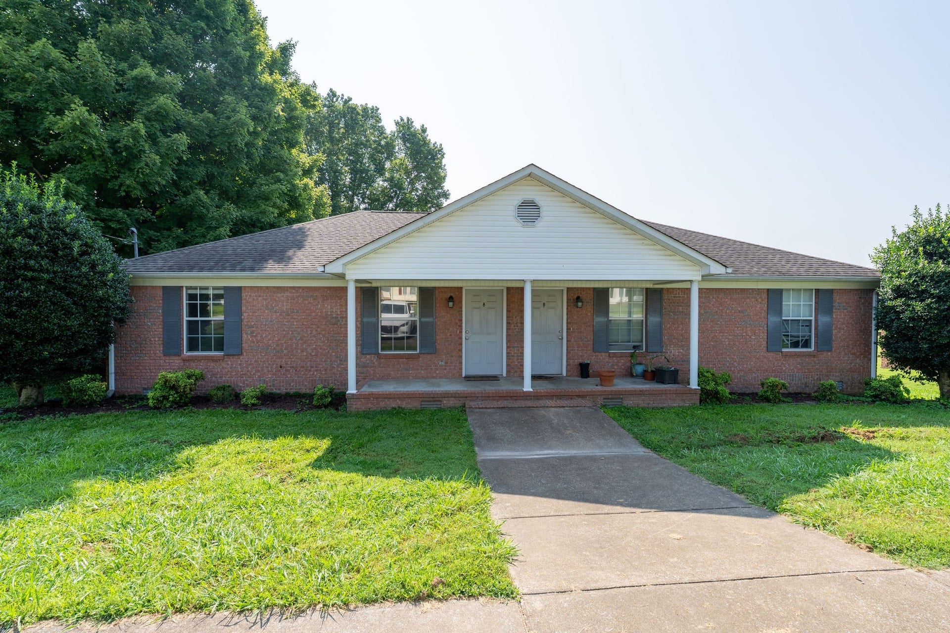 1427 Potter Dr, Columbia, TN 38401 1427 Potter Dr, Columbia, TN 38401