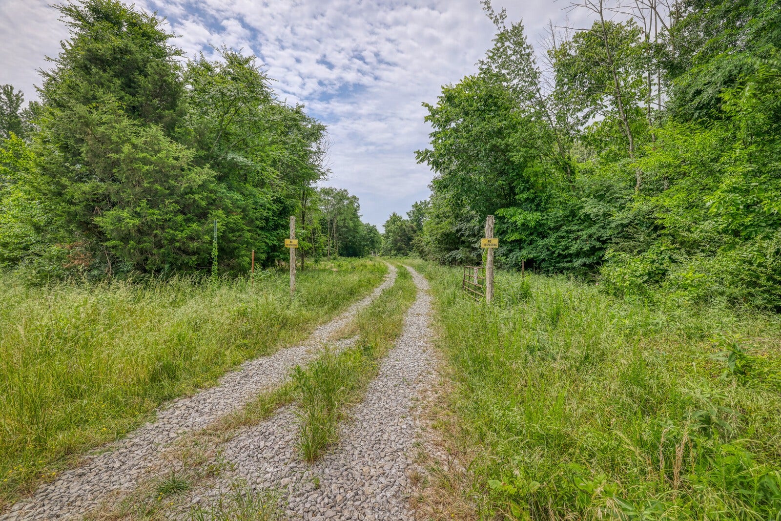 1901 Central Valley Rd, Murfreesboro, TN 37129 1901 Central Valley Rd, Murfreesboro, TN 37129