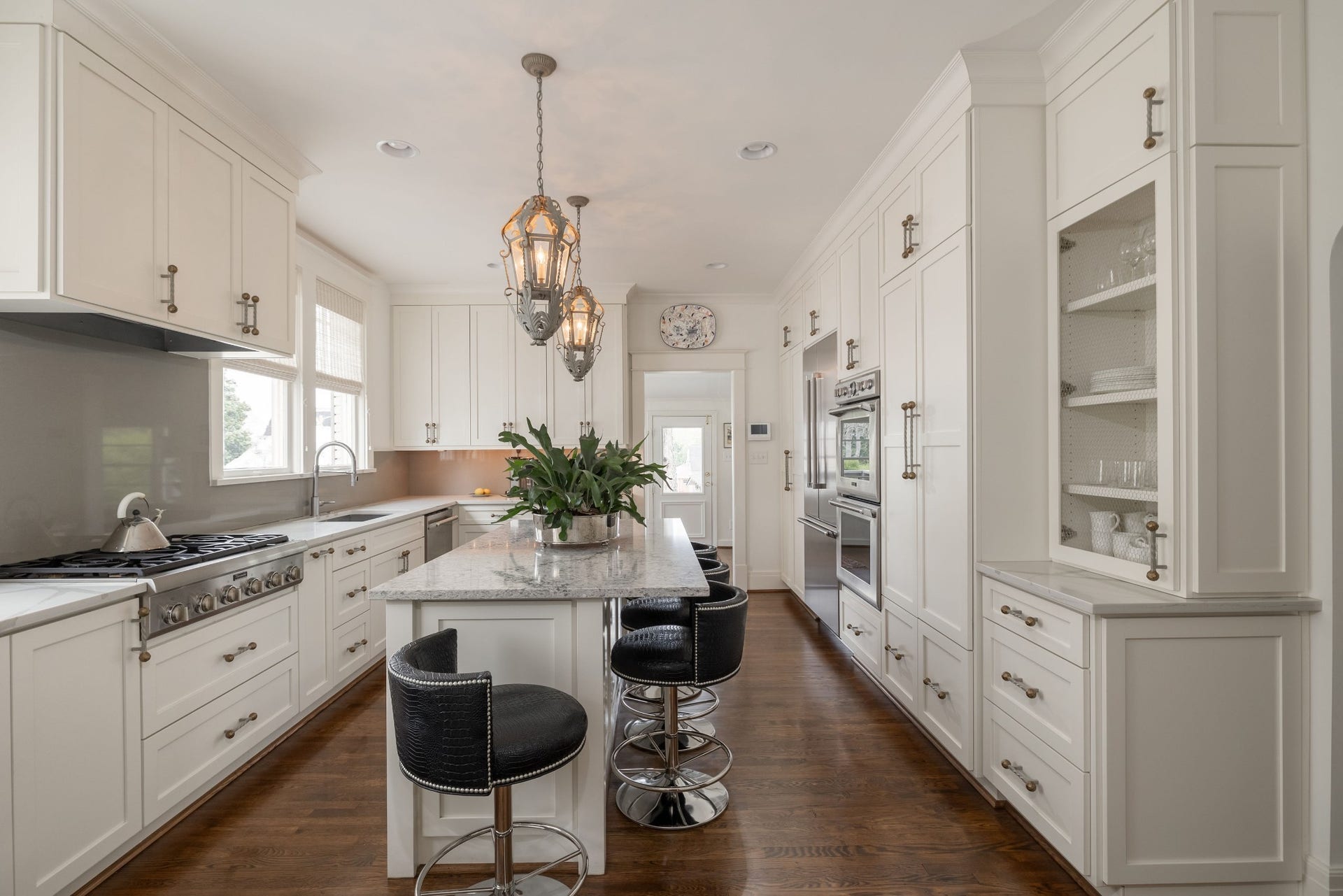 313 W 6th St, Columbia, TN 38401 313 W 6th St, Columbia, TN 38401