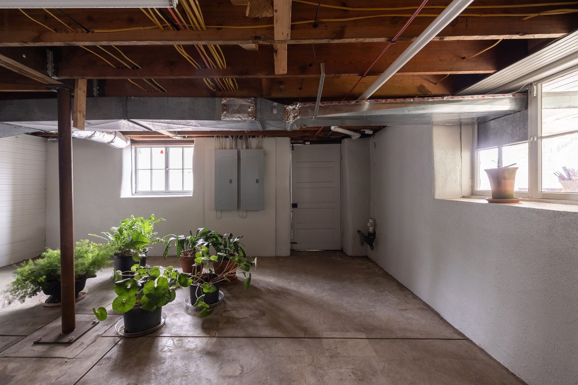 313 W 6th St, Columbia, TN 38401 313 W 6th St, Columbia, TN 38401