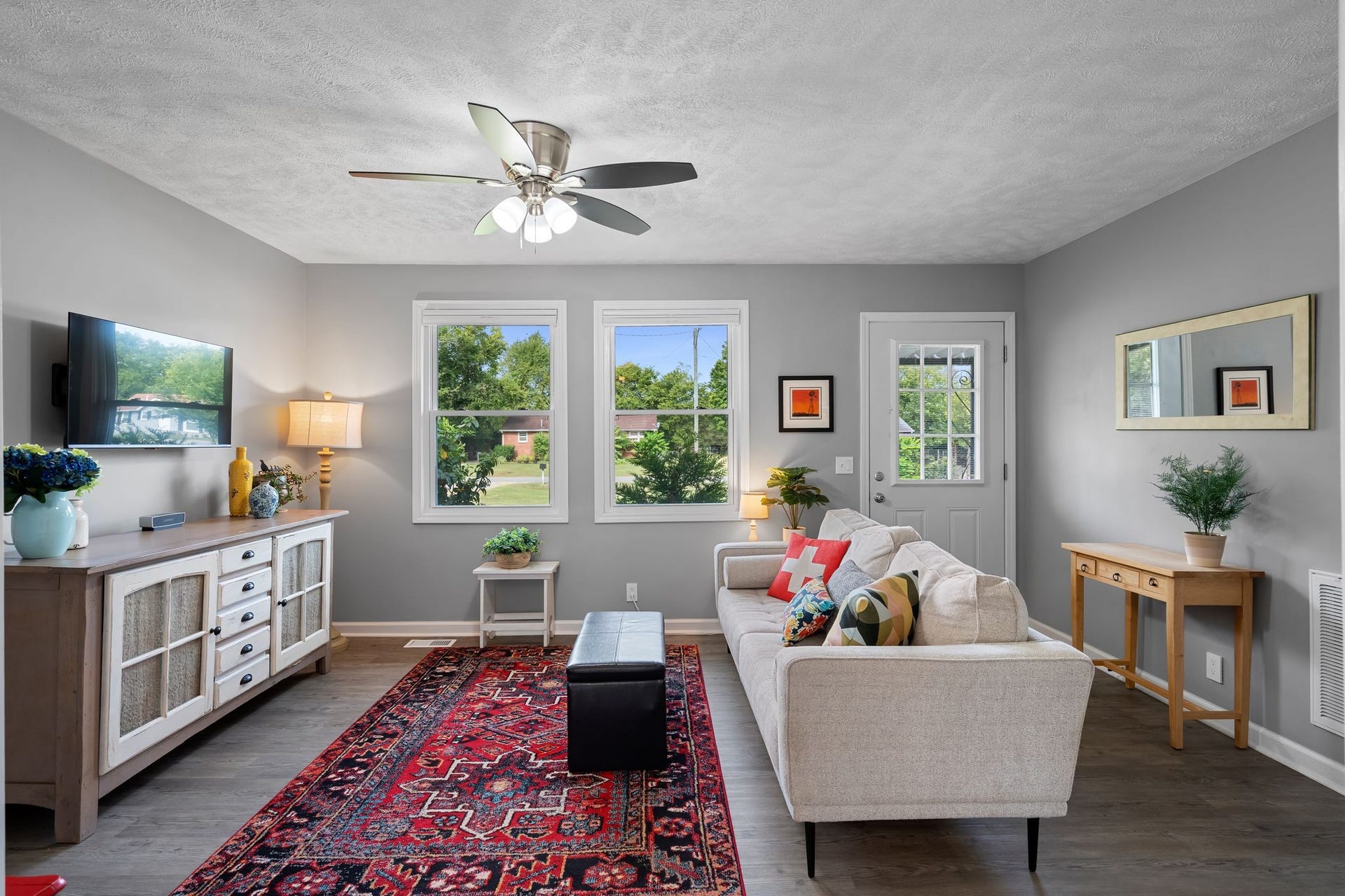 907 Hunt St, Murfreesboro, TN 37130 907 Hunt St, Murfreesboro, TN 37130