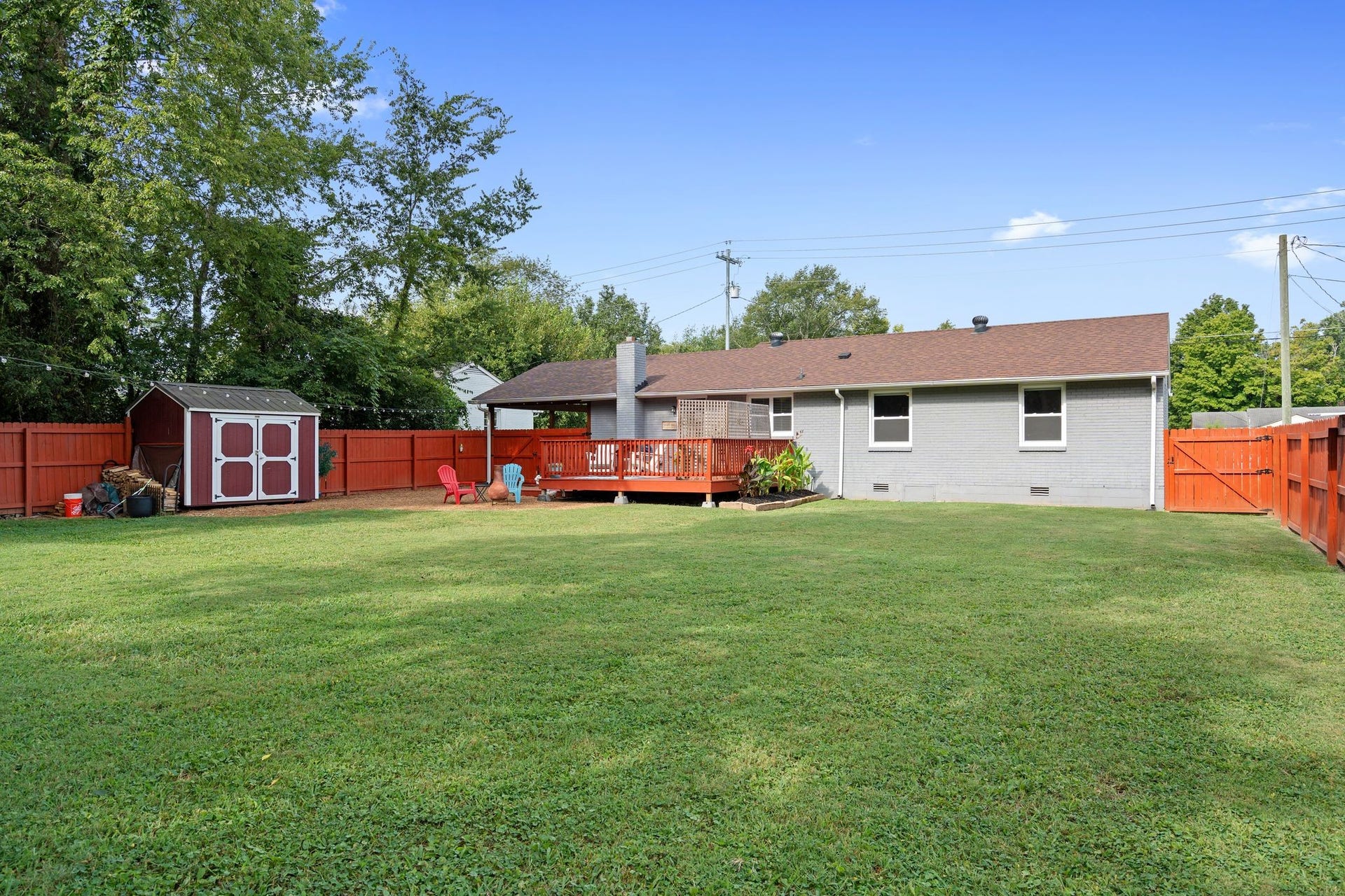 907 Hunt St, Murfreesboro, TN 37130 907 Hunt St, Murfreesboro, TN 37130