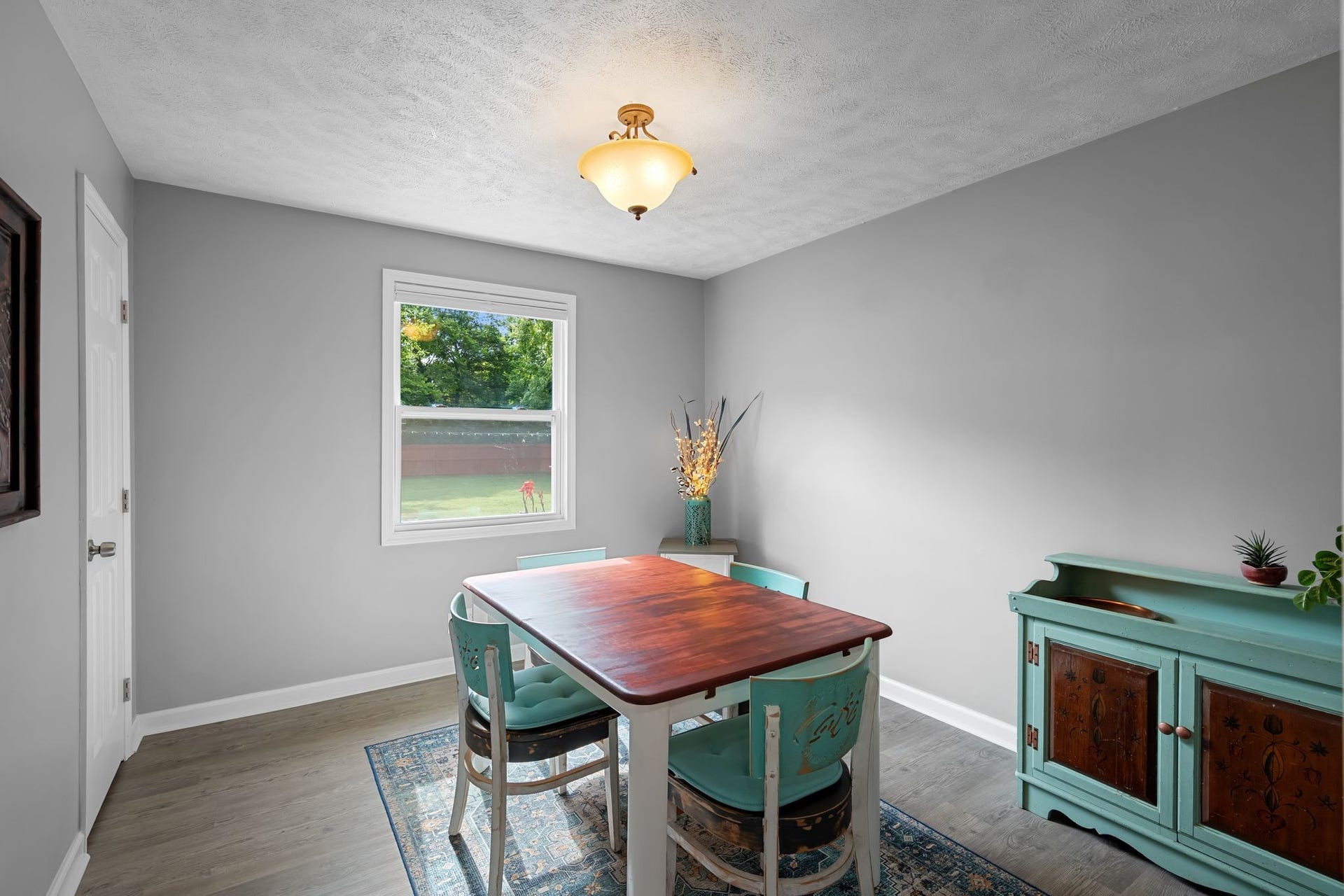 907 Hunt St, Murfreesboro, TN 37130 907 Hunt St, Murfreesboro, TN 37130
