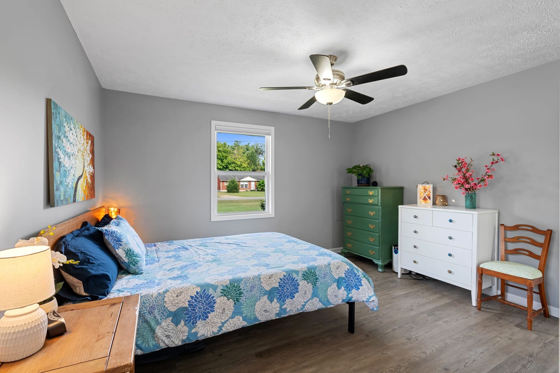907 Hunt St, Murfreesboro, TN 37130 907 Hunt St, Murfreesboro, TN 37130