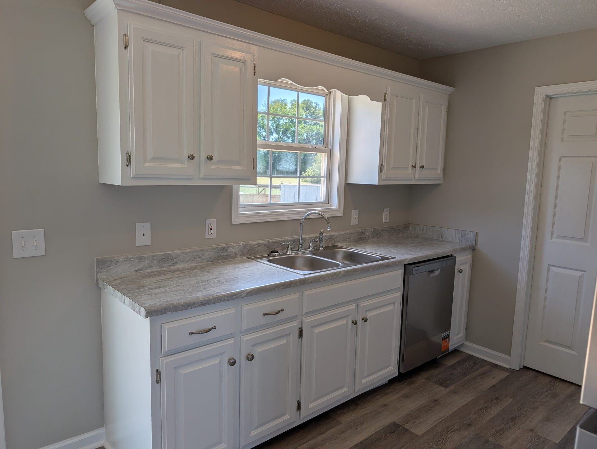 2530 Midland Rd, Shelbyville, TN 37160 Kitchen 1