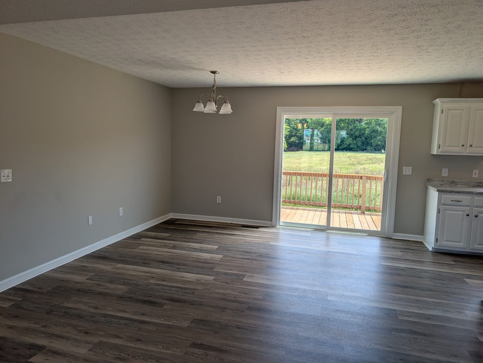 2530 Midland Rd, Shelbyville, TN 37160 Eating Area
