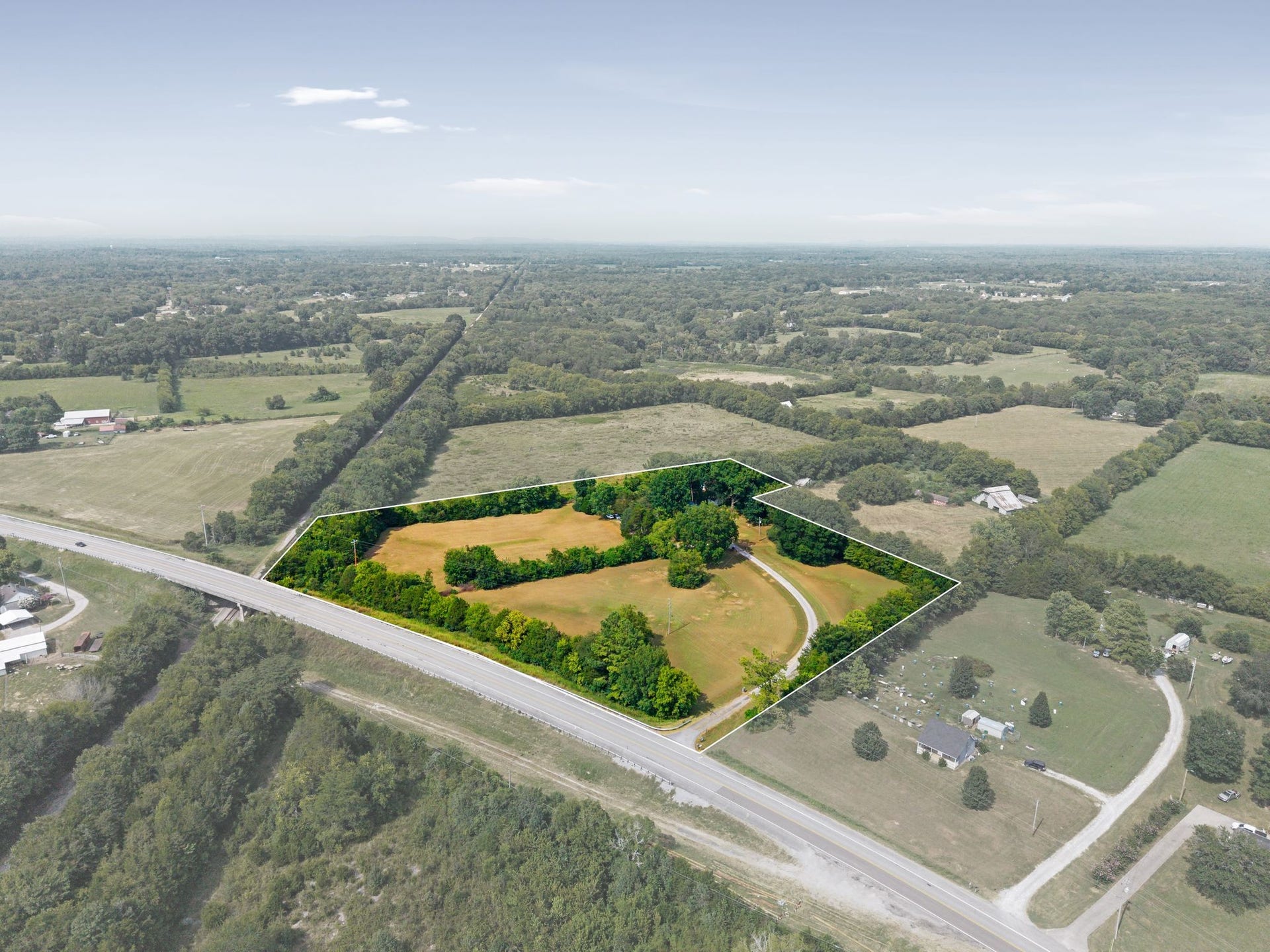 2161 Verona Caney Rd, Lewisburg, TN 37091