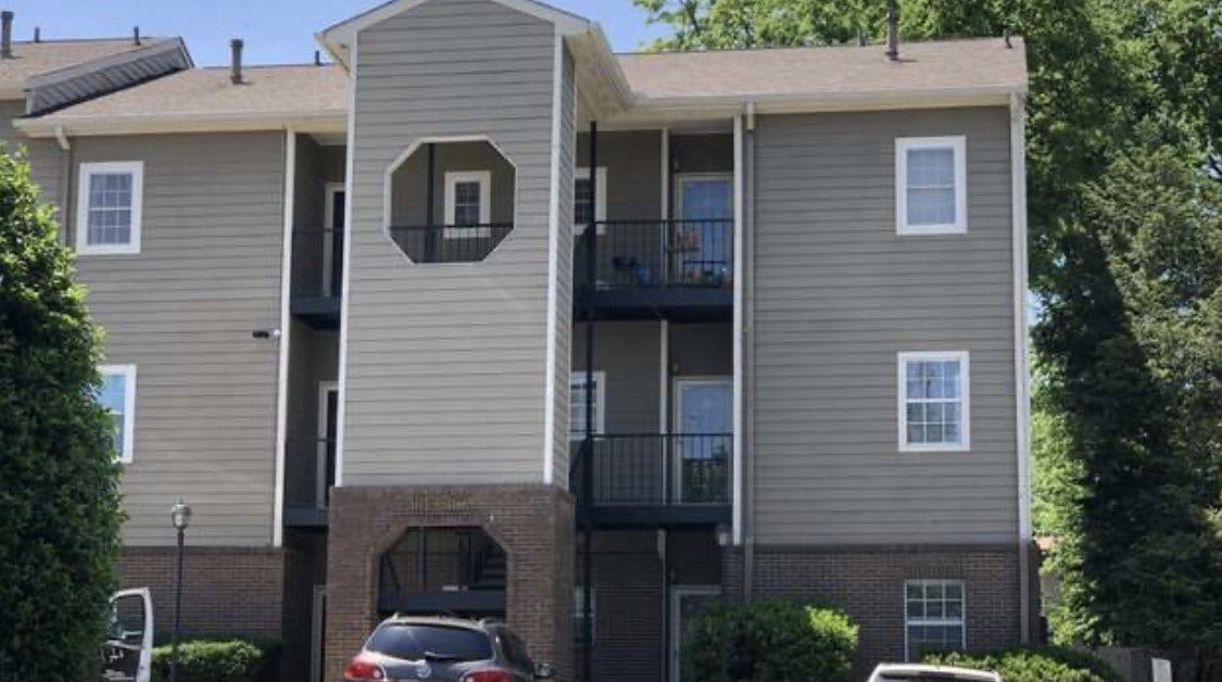 129 West End Place, Nashville, TN 37205 129 West End Place, Nashville, TN 37205