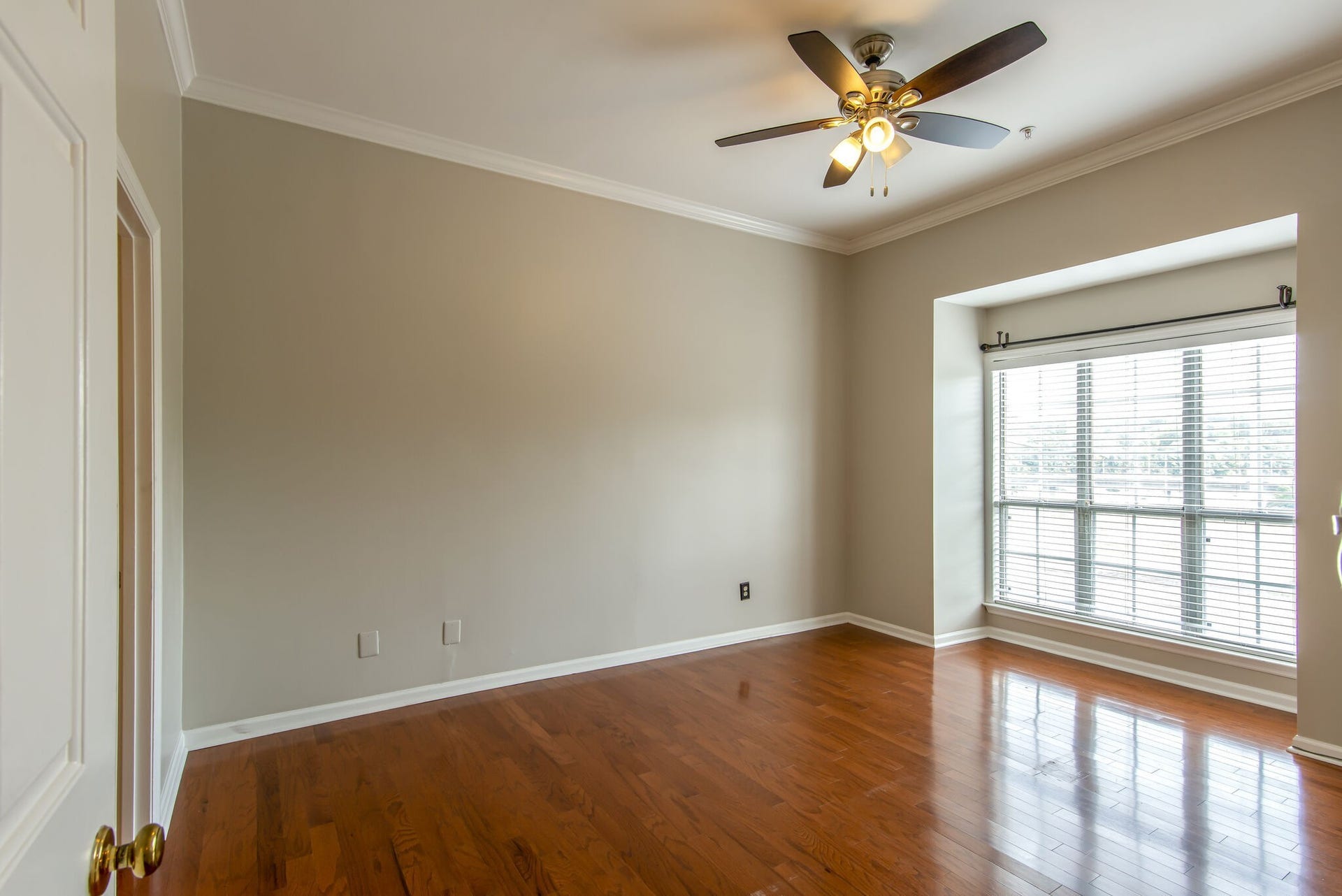 129 West End Place, Nashville, TN 37205 129 West End Place, Nashville, TN 37205