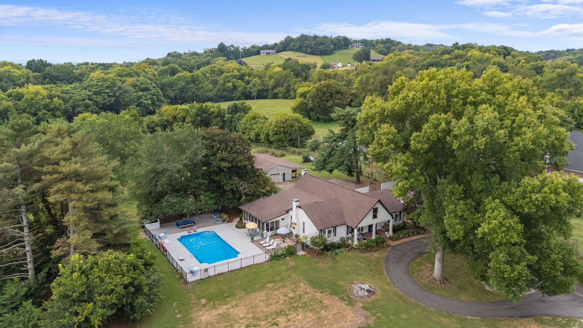 3689 Trousdale Ln, Columbia, TN 38401 3689 Trousdale Ln, Columbia, TN 38401