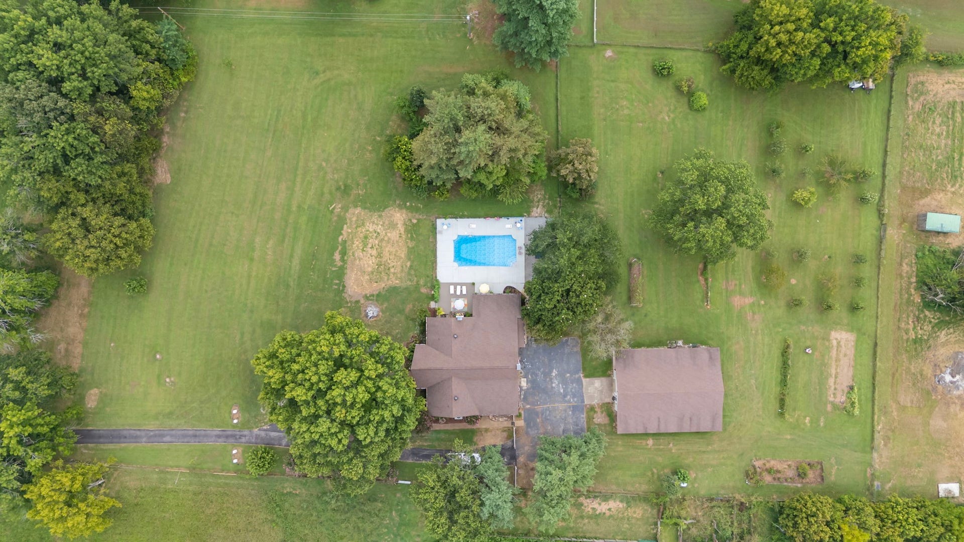 3689 Trousdale Ln, Columbia, TN 38401 3689 Trousdale Ln, Columbia, TN 38401
