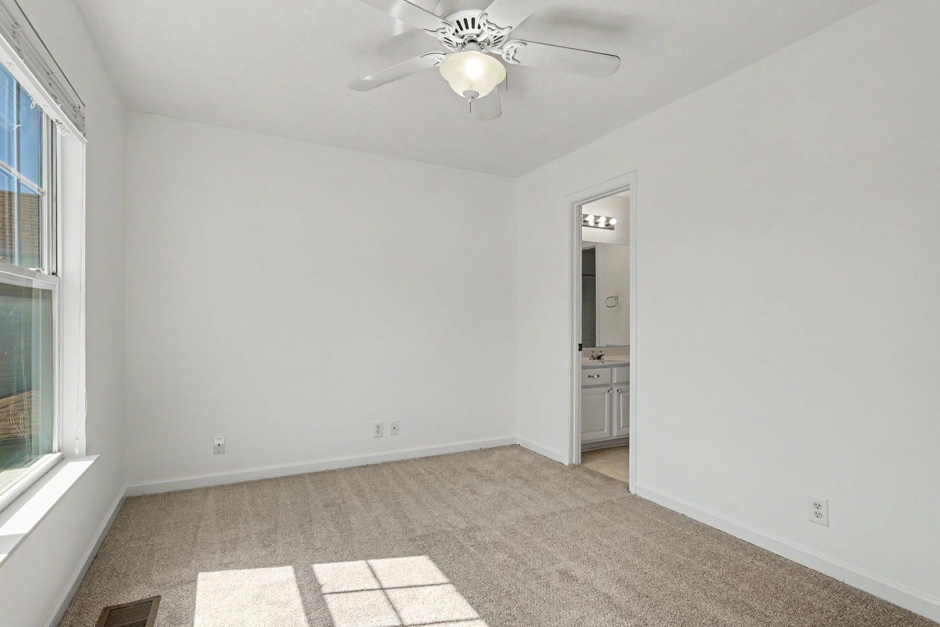 3933 Bridgeview Ln, Nashville, TN 37221 3933 Bridgeview Ln, Nashville, TN 37221