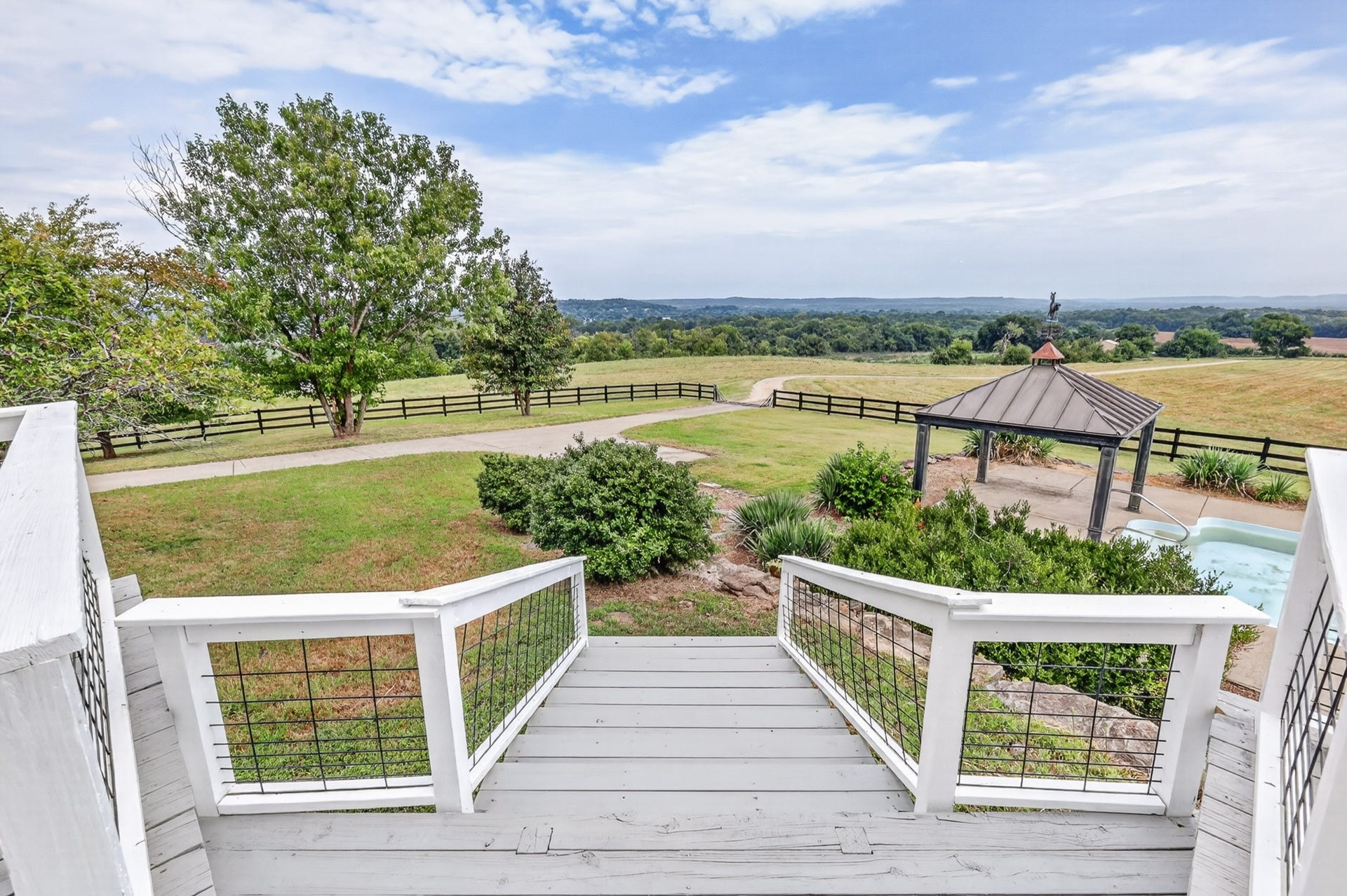 580 Southport Rd, Mount Pleasant, TN 38474 580 Southport Rd, Mount Pleasant, TN 38474