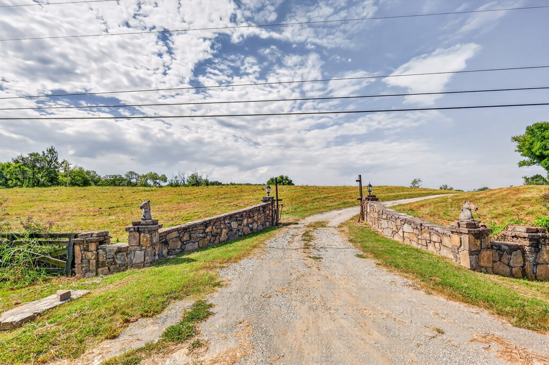 580 Southport Rd, Mount Pleasant, TN 38474 580 Southport Rd, Mount Pleasant, TN 38474