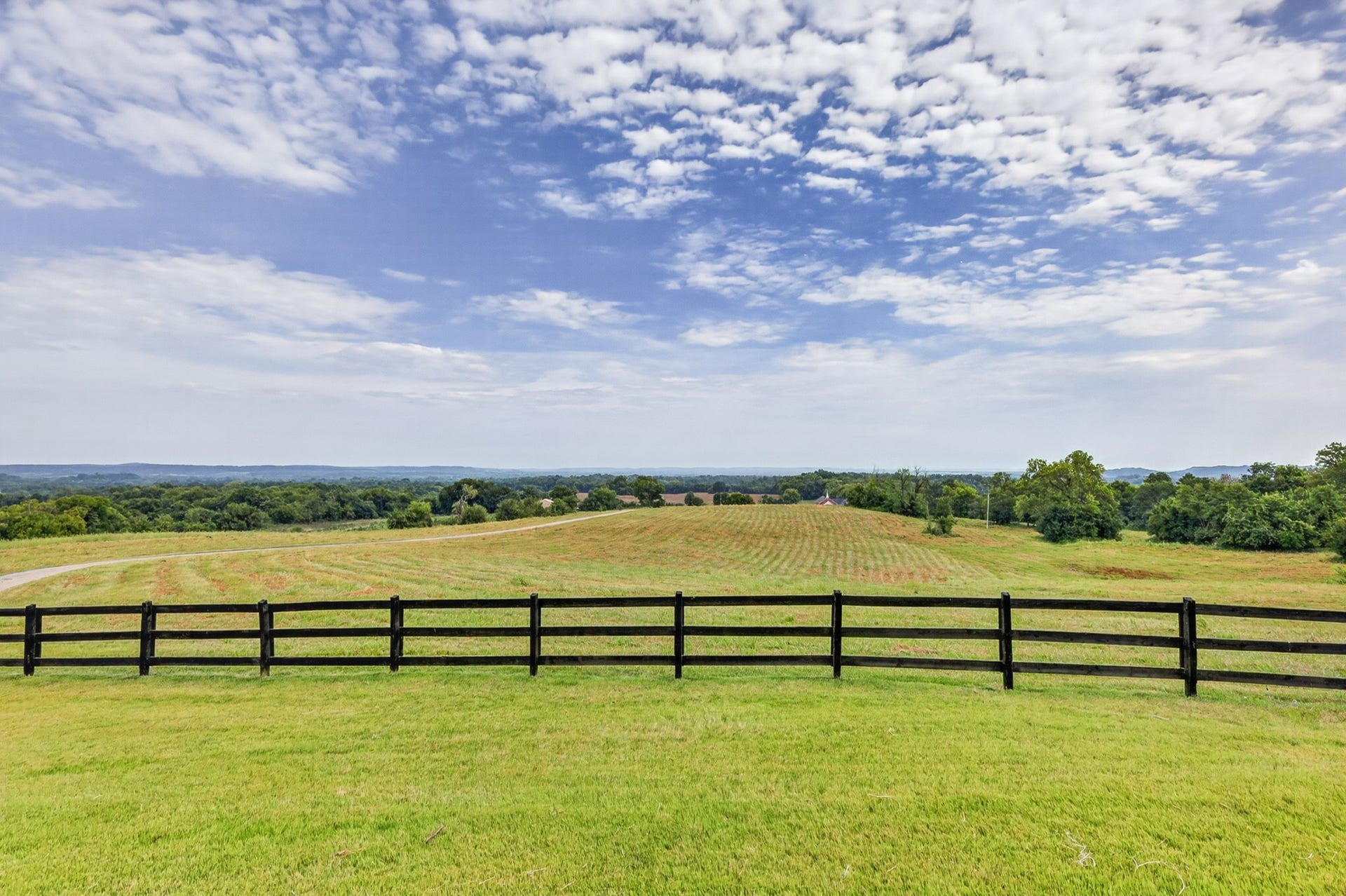 580 Southport Rd, Mount Pleasant, TN 38474 580 Southport Rd, Mount Pleasant, TN 38474